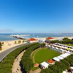 Sheraton מלון 5*