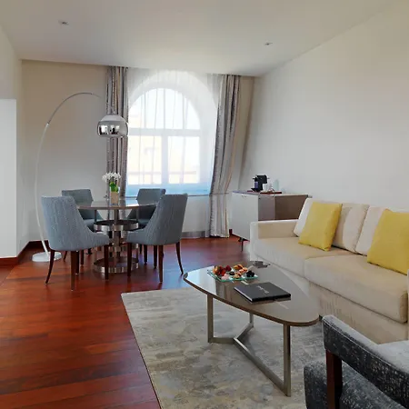 索波特喜来登酒店 5*