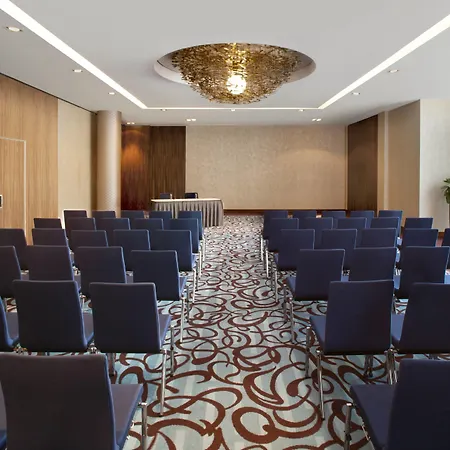 索波特喜来登酒店 5*